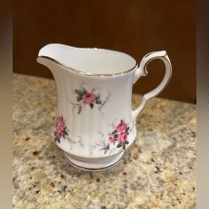Princess House Fine Bone China Creamer Windsor Rose Pattern